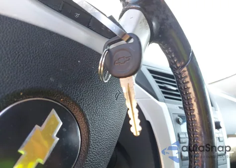 2010 Chevrolet Traverse Lt z USA, uszkodzony, nr VIN 1GNLRFED5AJ219878